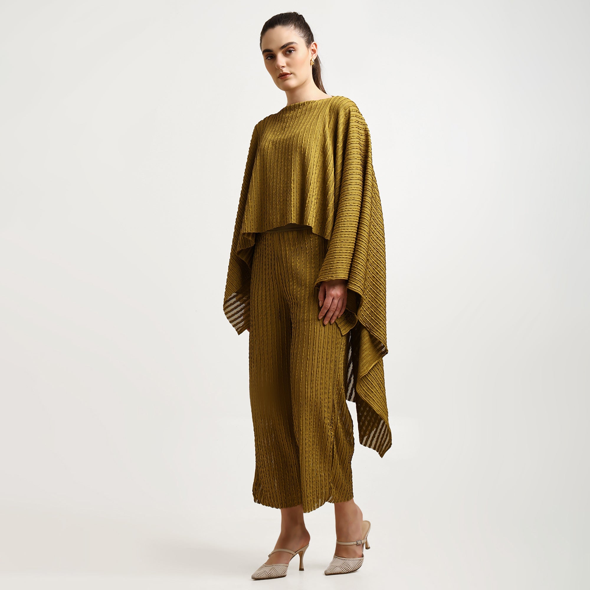 Green Lycra Textured Cape
