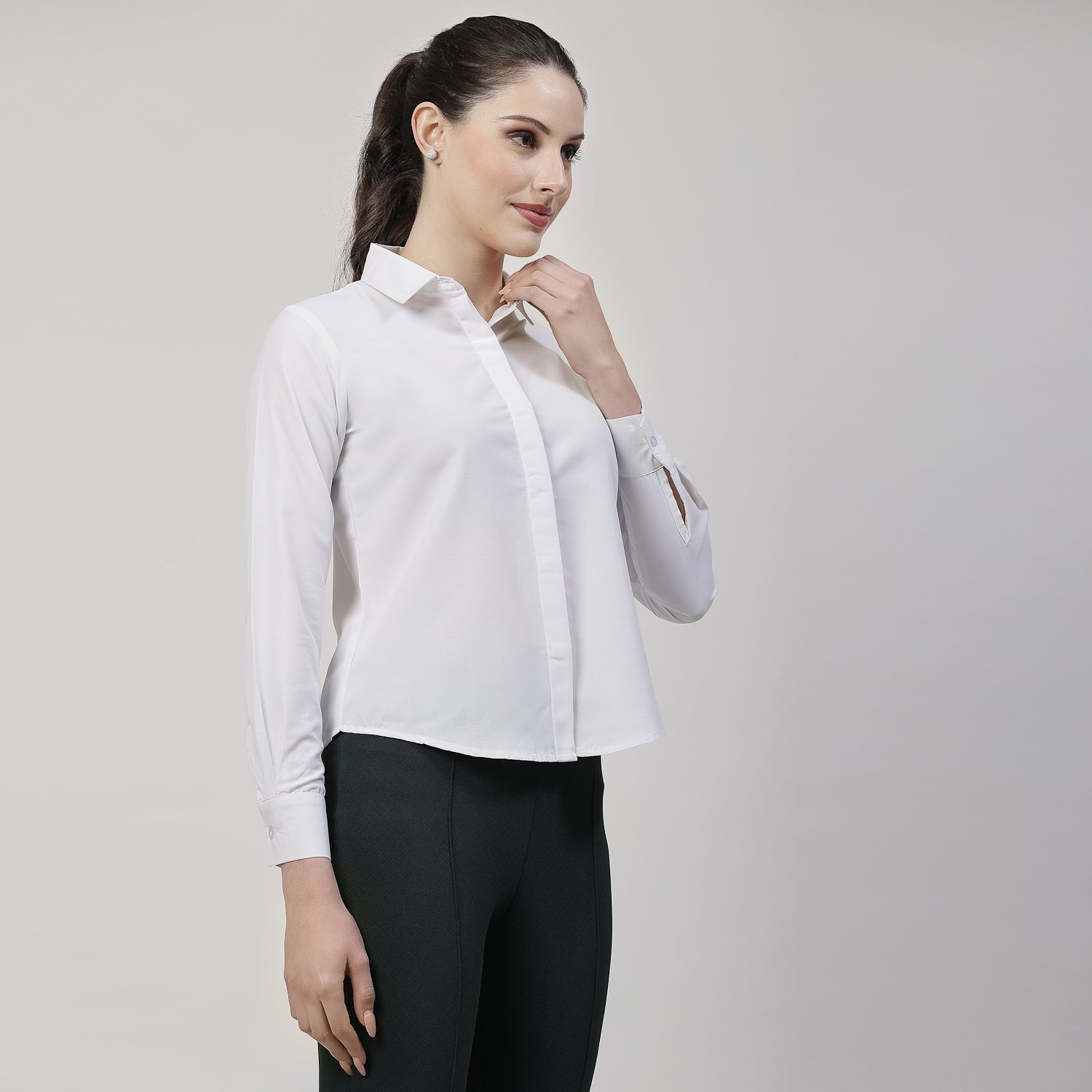 White Shirt With Collar