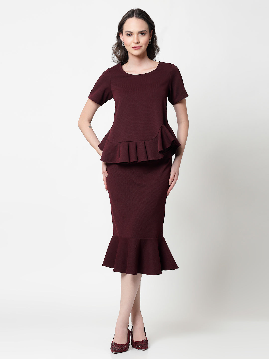 Maroon Lycra Fish Cut Skirt,frocks for women
indian designer skirts?
