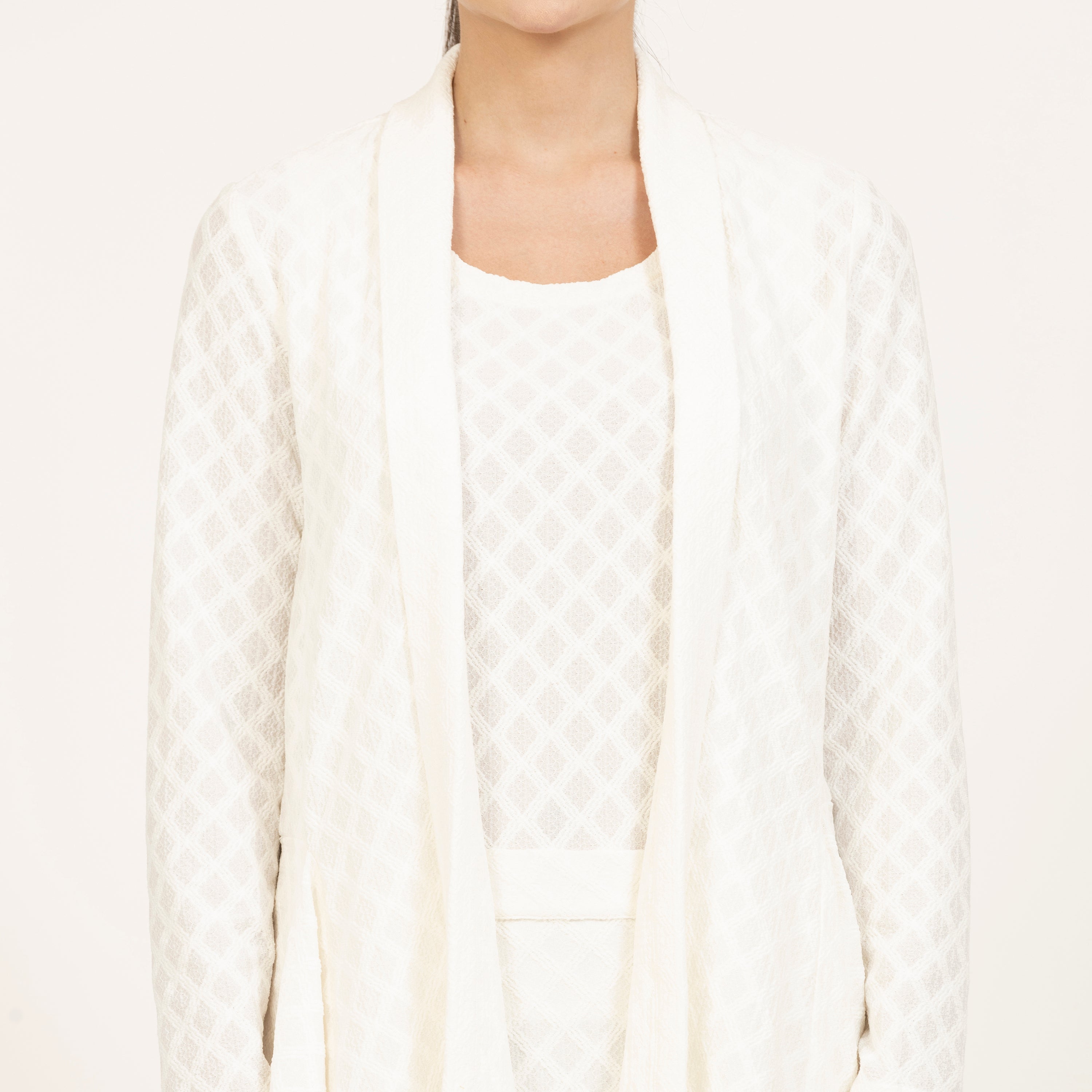 Off-White Diamond Textured Lycra Shrug-3