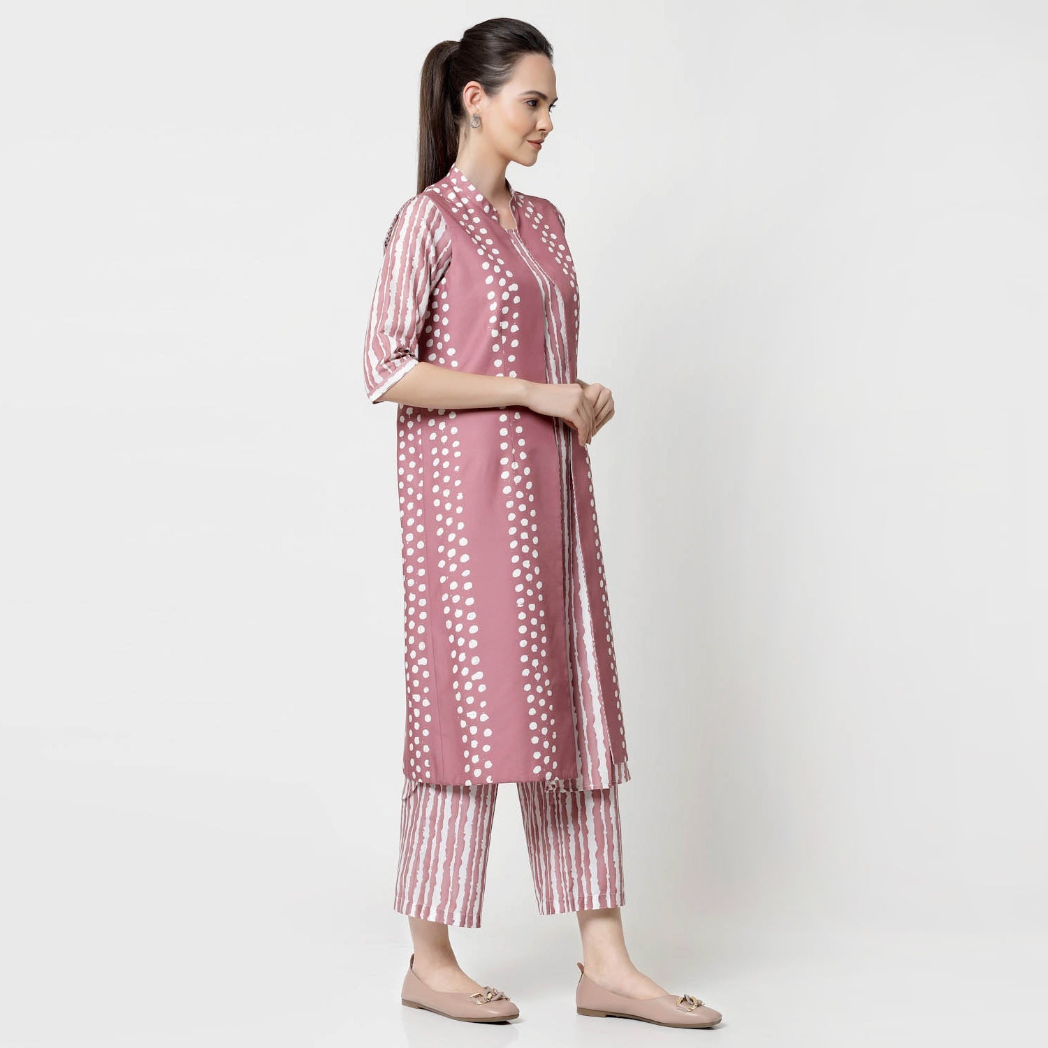 Reversible Pink Polka Jacket, Smart Jackets for Professionals, stylish casual jackets in india, formal jacket, womens black formal jacket