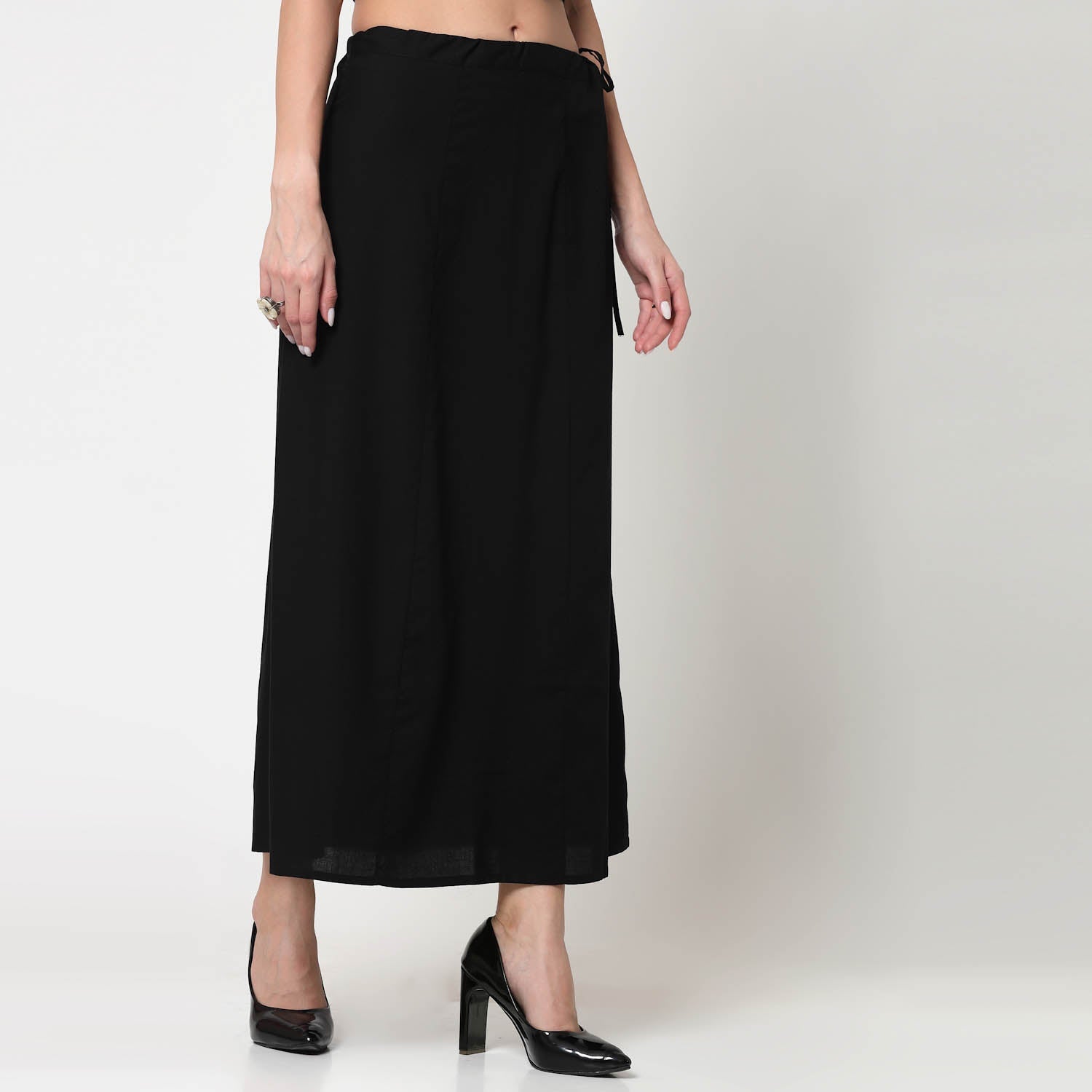 Black Petticoat,Stay comfortable all day long with our expertly tailored petticoats. Designed for workwear elegance and comfort.